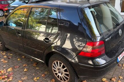 VW Golf 176.900 km 1.999 &euro; Augsburg 86165