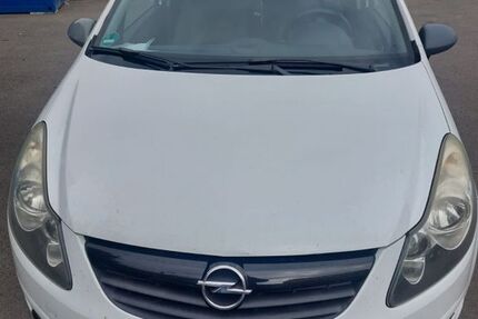Opel Corsa 175.000 km 3.999 € Berlin 12059