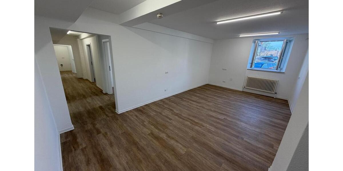 Gewerbeobjekt Donaueschingen - 1.300&euro; | Angebot:25275819