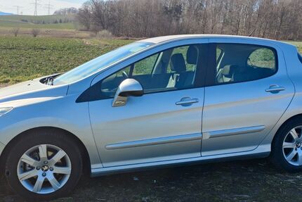 Peugeot 308 100.000 km 4.500 &euro; Oppach 02736