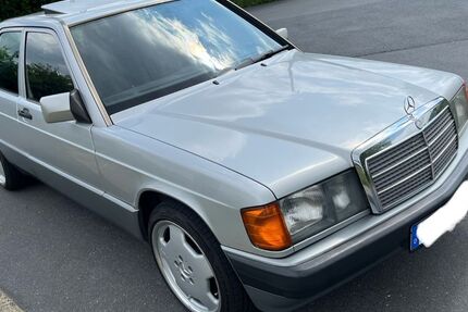 Mercedes-Benz 190 274.250 km 10.990 &euro; Radebeul 01445
