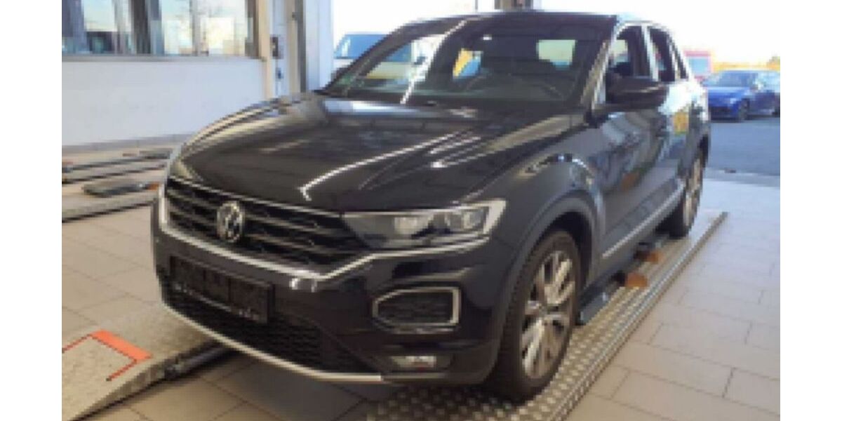 VW T-Roc 24.742 km 23.430 € Hofheim 65719