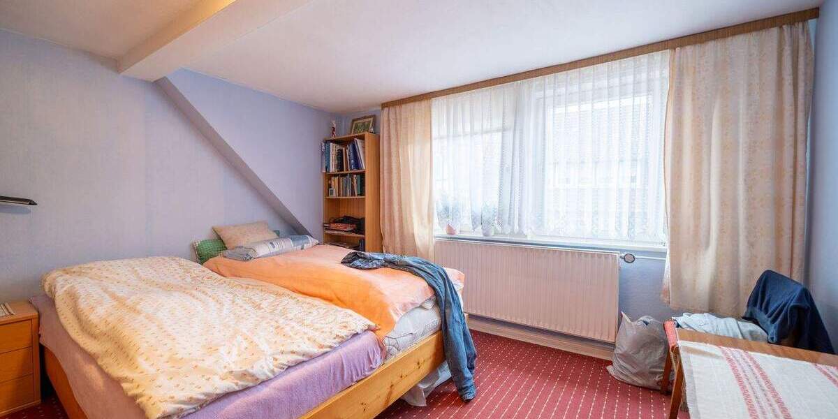 Mehrfamilienhaus, Wohnhaus Bad Salzdetfurth Detfurth - 7 Zimmer, 290 m&sup2;, 249.000&euro; | Angebot:25424506