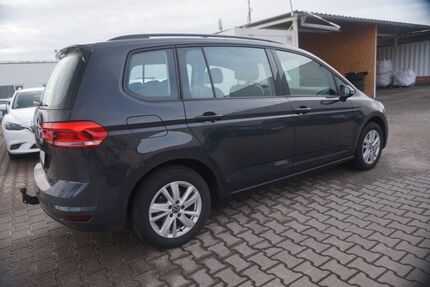 VW Touran 122.704 km 19.950 &euro; Nufringen/Stuttgart 71154