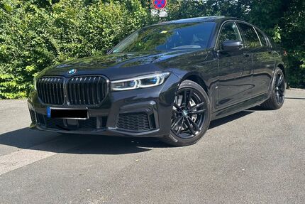 BMW 740