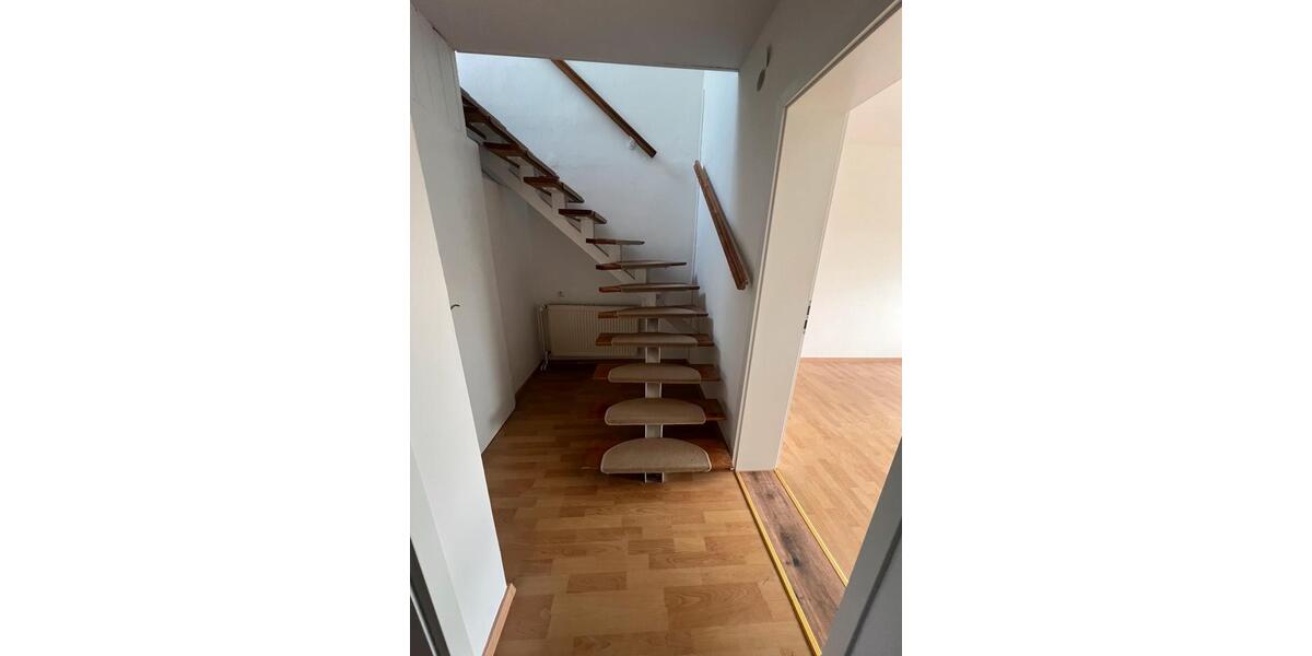 Reihenhaus Güstrow - 2.5 Zimmer, 78 m&sup2;, 900&euro; | Angebot:25950818