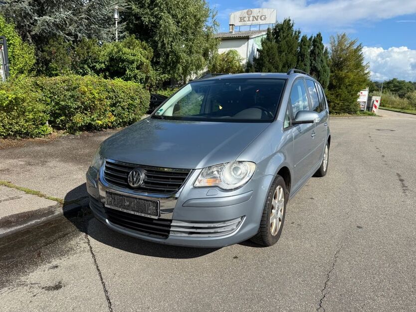 VW Touran 156.000 km 2.999 € lahr 77933