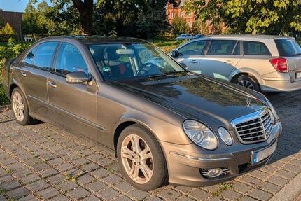 Mercedes E 280