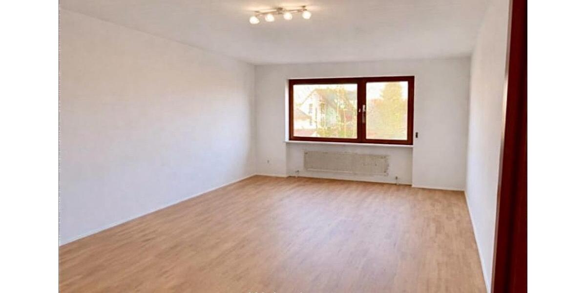 Etagenwohnung Burghausen - 3.5 Zimmer, 82 m&sup2;, 1.100&euro; | Angebot:25637997