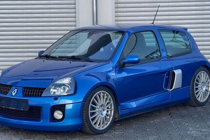 Renault Clio 21.000 km 89.500 &euro; Grünwald 82031