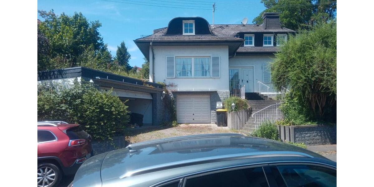 Einfamilienhaus Ranstadt - 9 Zimmer, 280 m&sup2;, 490.000&euro; | Angebot:27083584
