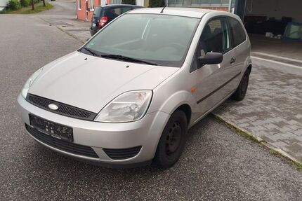 Ford Fiesta 194.299 km 1.299 &euro; Rohr 93352
