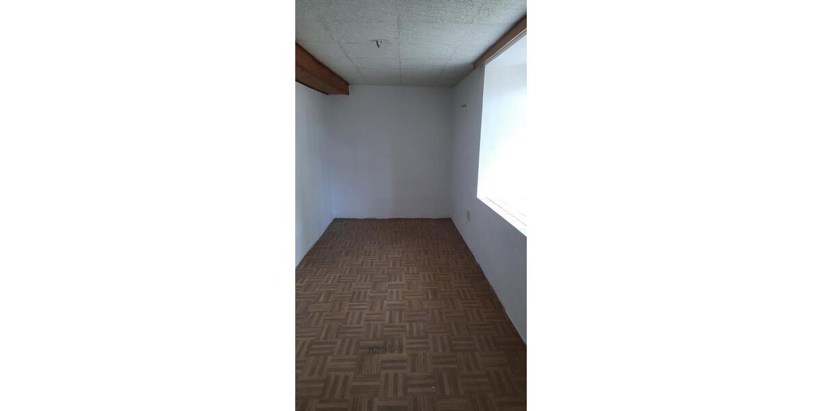 Erdgeschoßwohnung Salzatal - 3 Zimmer, 79 m&sup2;, 280&euro; | Angebot:25637923