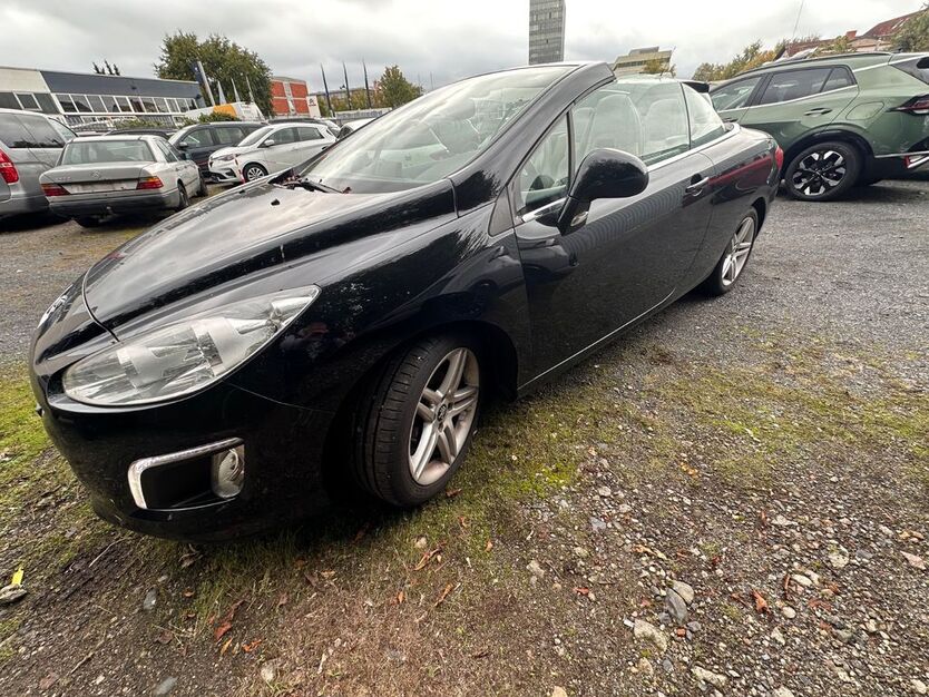 Peugeot 308 208.000 km 4.990 € Hanau 63452