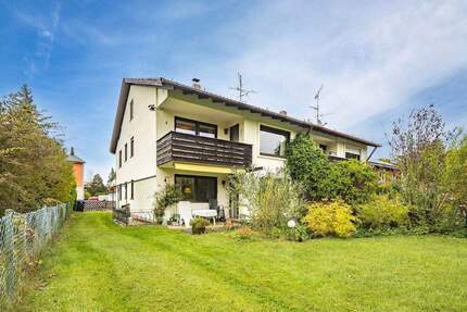 Großzügig und im Grünen: Charmante DHH mit viel Potential 7 zimmer