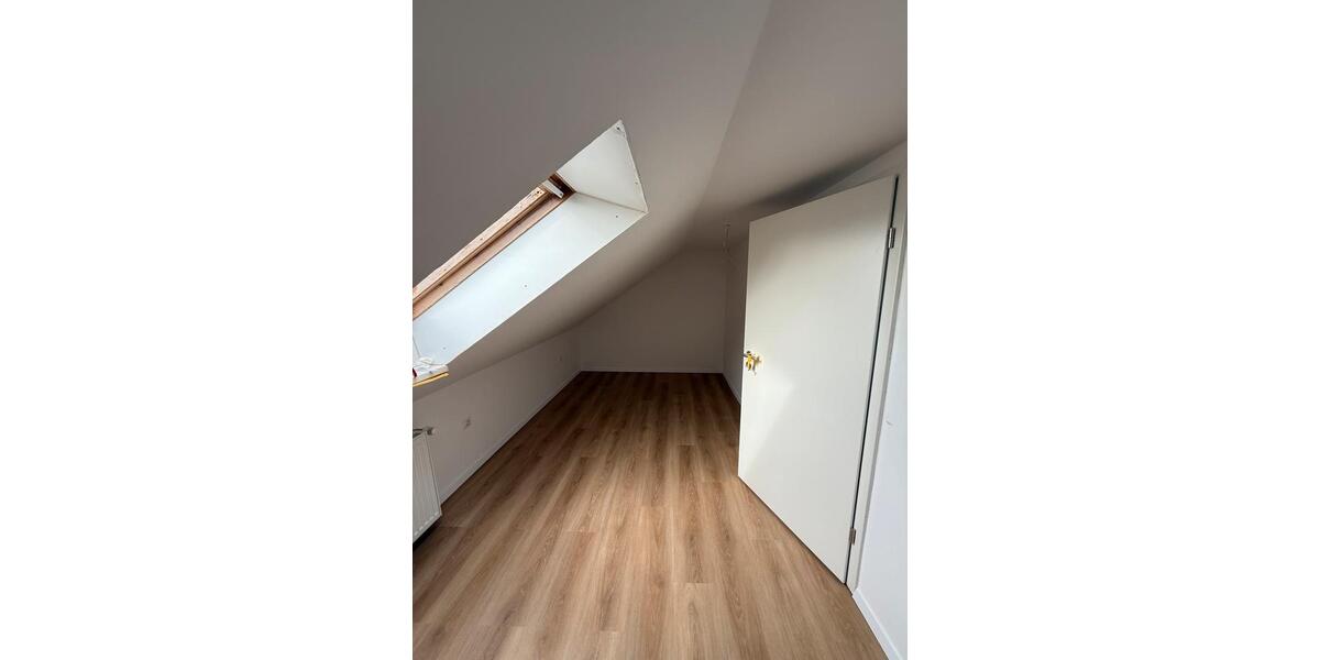 Dachgeschoßwohnung Wathlingen - 2 Zimmer, 50 m&sup2;, 550&euro; | Angebot:25384484