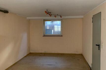 Hobbyraum Büro Lager in Okarben zimmer