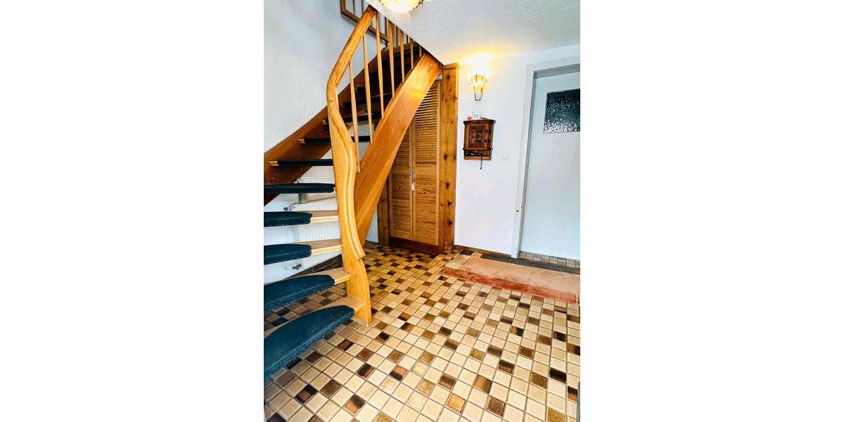 Einfamilienhaus Nidderau - 7.5 Zimmer, 180 m&sup2;, 330.000&euro; | Angebot:24716564