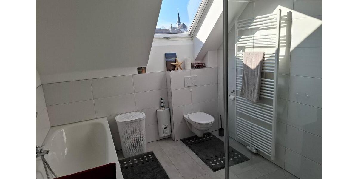 2 Zimmer Dachgeschoss Wohnung in Bornheim 2 zimmer