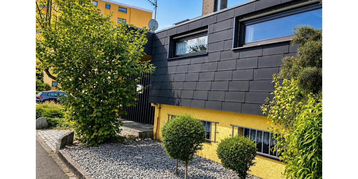 Villa Hockenheim - 15 Zimmer, 300 m&sup2; | Angebot:26327588