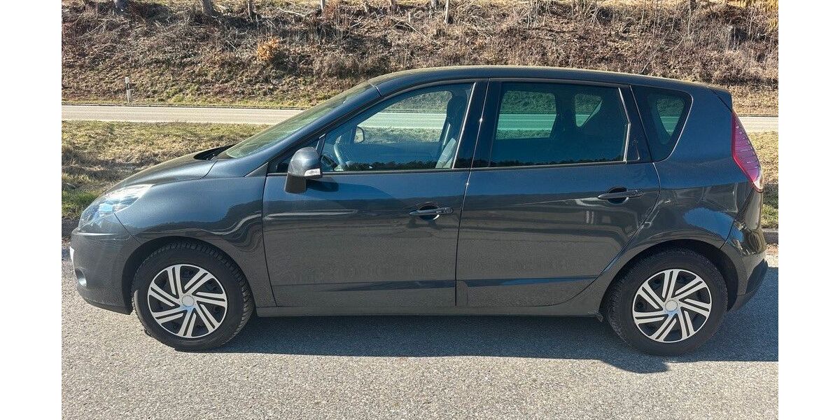 Renault Scenic 235.000 km 2.799 &euro; Altensteig 72213