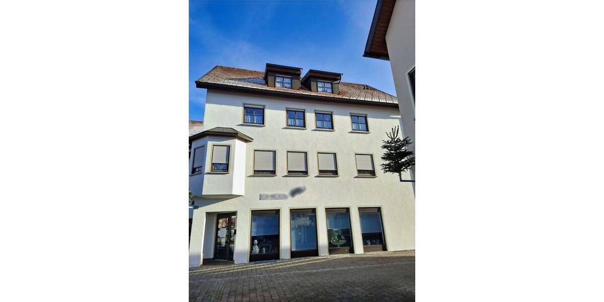 Etagenwohnung Bad Wurzach - 6 Zimmer, 104 m&sup2;, 325.000&euro; | Angebot:26202275