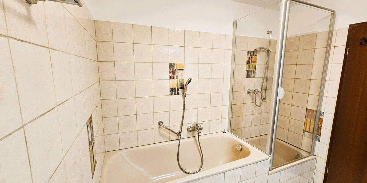 Etagenwohnung Viersen Süchteln - 2 Zimmer, 75 m&sup2;, 170.000&euro; | Angebot:24037375