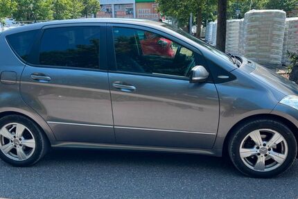 Mercedes-Benz A 180 182.000 km 4.850 &euro; München 80639