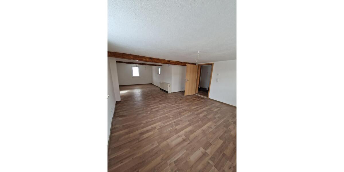 Einfamilienhaus Buchen (Odenwald) - 8 Zimmer, 155 m&sup2;, 1.200&euro; | Angebot:25824301