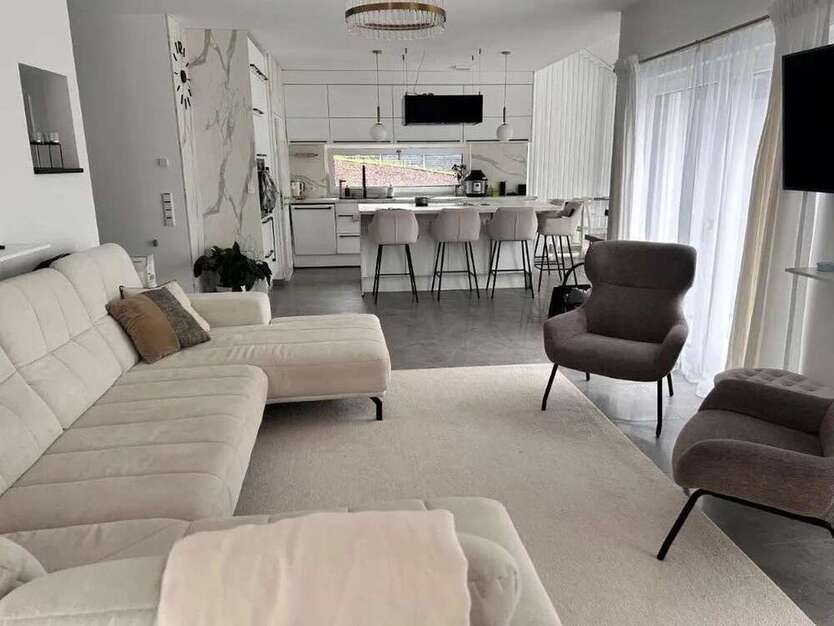 Haus zum Kaufen in Waldkappel 699.000 € 167 m²
