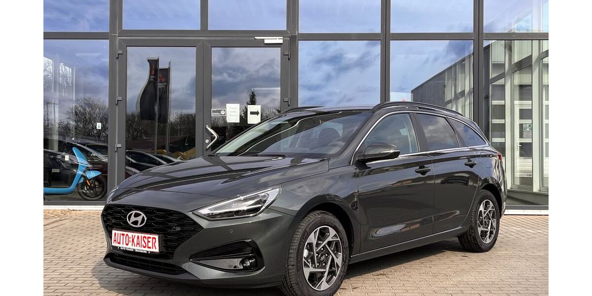 Hyundai i30 2.500 km 22.100 &euro; Bernburg 06406