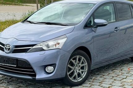 Toyota Verso 60.000 km 13.900 &euro; München 82178