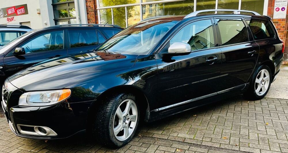 V70