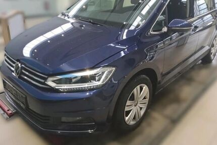 VW Touran 65.417 km 27.380 &euro; Fürth 90763