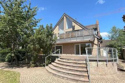 Haus zum Mieten in Troisdorf 1.530 € 173 m²
