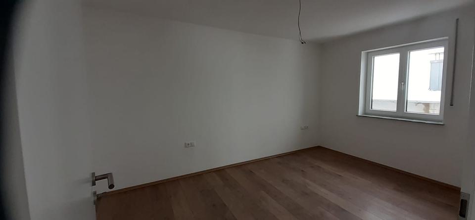 Etagenwohnung Mengkofen - 3 Zimmer, 64 m&sup2;, 575&euro; | Angebot:26418912