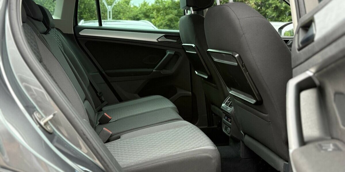 VW Tiguan 2.0 TDI 4Motion NAVI/PDC/SRA/SHZ/1.HAND 93.139 km 16.900 &euro; Villingen-Schwenningen 78054
