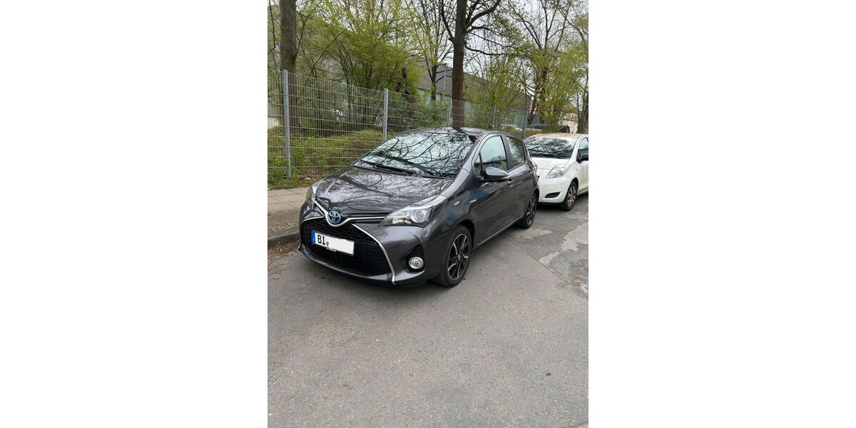 Toyota Yaris 91.000 km 12.300 &euro; Bielefeld 33604