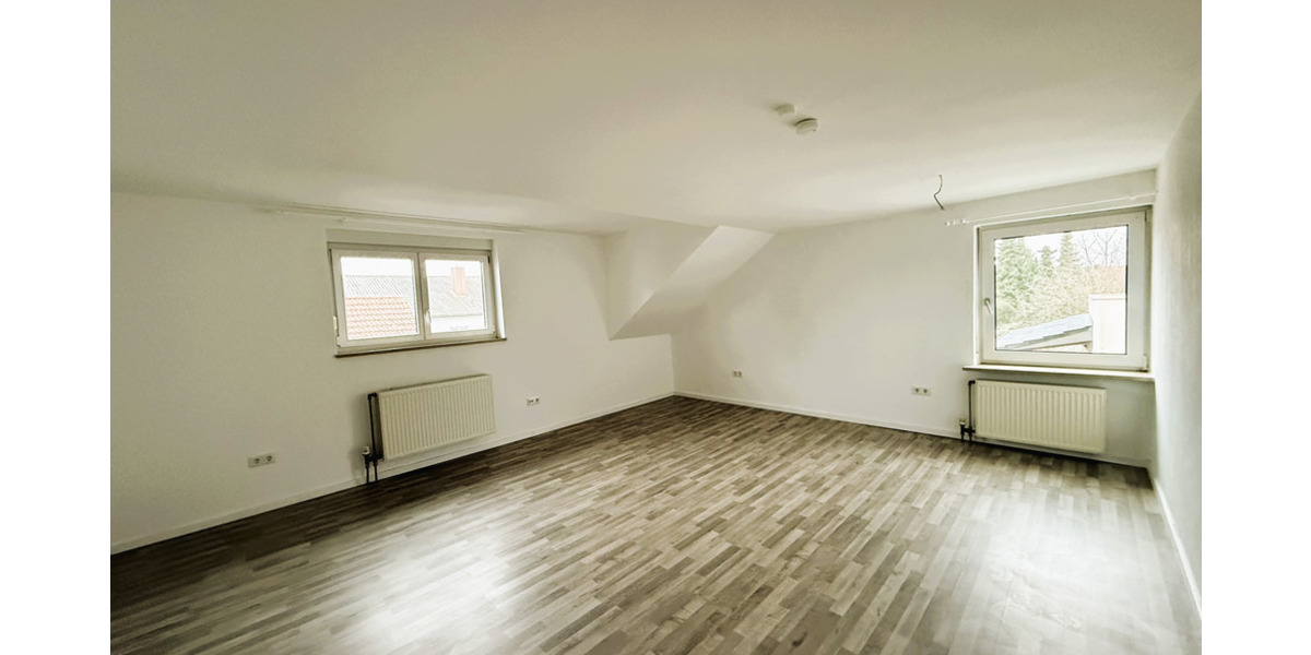 2-Zimmer-Dachgeschosswohnung mit Küche und Garage in Ingolstadt-Nordost 2 zimmer