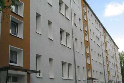 Wohnung zum Mieten in Naumburg (Saale) 339 € 46.05 m² 2 zimmer