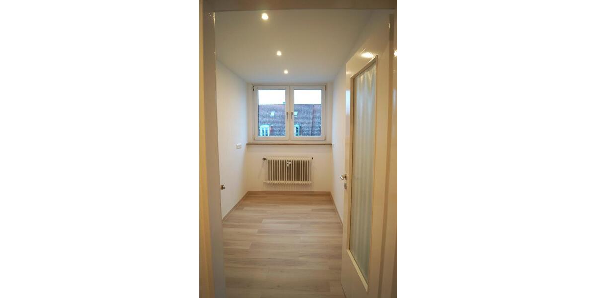Dachgeschoßwohnung Stegaurach - 3 Zimmer, 69 m&sup2;, 770&euro; | Angebot:26448798