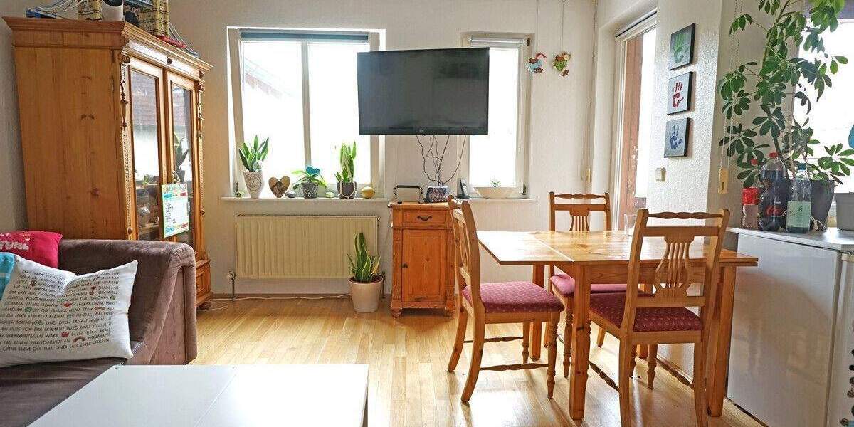 Etagenwohnung Zierenberg - 4 Zimmer, 98 m&sup2;, 139.000&euro; | Angebot:25668396