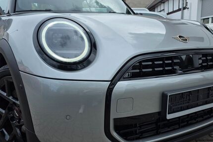 Mini Cooper Cabrio 6.000 km 30.700 &euro; Zwenkau 04442