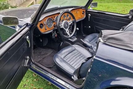 Triumph TR6