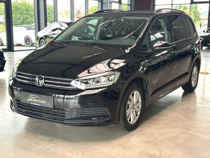VW Touran 32.500 km 31.900 € Uhingen 73066