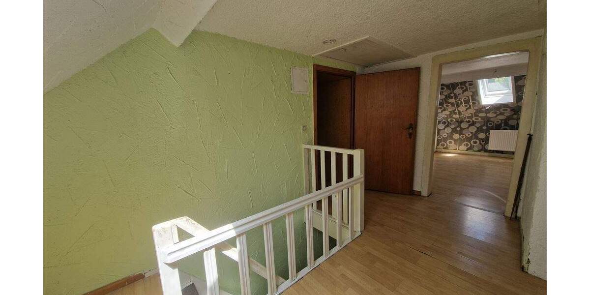 Einfamilienhaus Nonnweiler Braunshausen - 7 Zimmer, 178 m&sup2;, 89.000&euro; | Angebot:25661330