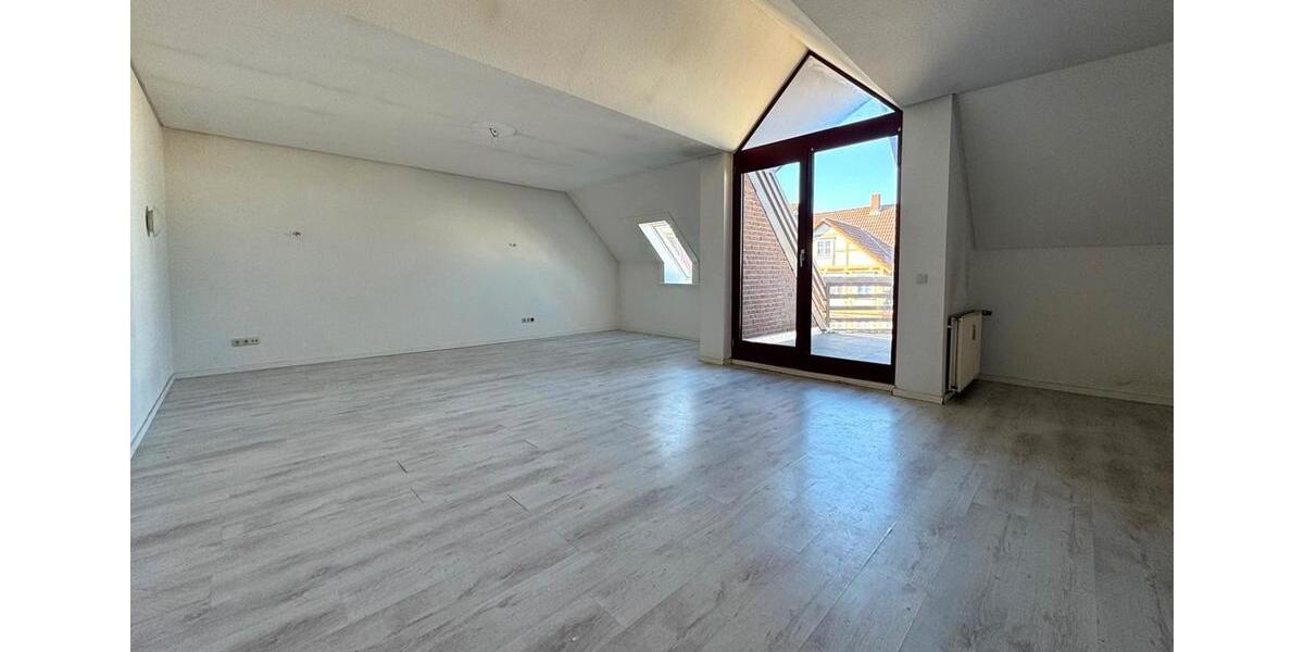 Dachgeschoßwohnung Peine - 3 Zimmer, 118 m&sup2;, 800&euro; | Angebot:26379891