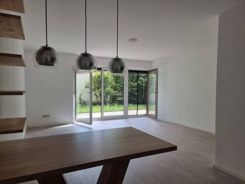 Ruhige, lichtdurchflutete 2-Zimmer GartenWohnung - 59 qm - mit Südterrasse im Münchner Norden