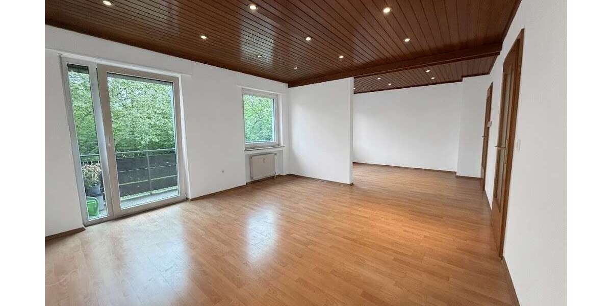 Etagenwohnung Kaiserslautern - 3 Zimmer, 92 m&sup2;, 690&euro; | Angebot:26858266