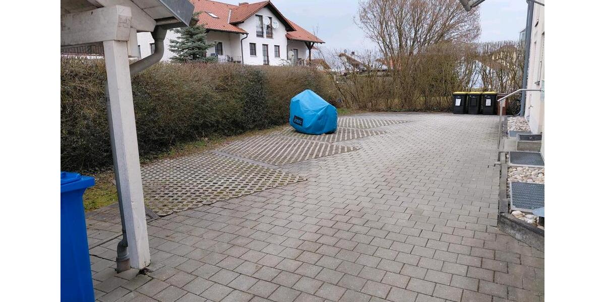 Dachgeschoßwohnung Wallersdorf - 2 Zimmer, 41 m&sup2;, 400&euro; | Angebot:26546186